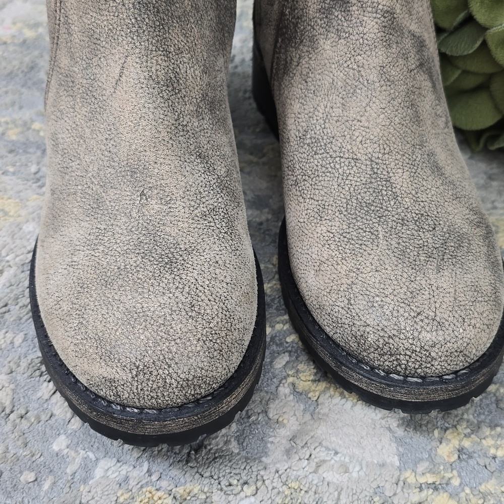 Matissee Roady Distressed Riding Moto Boot - Picture 3 of 14